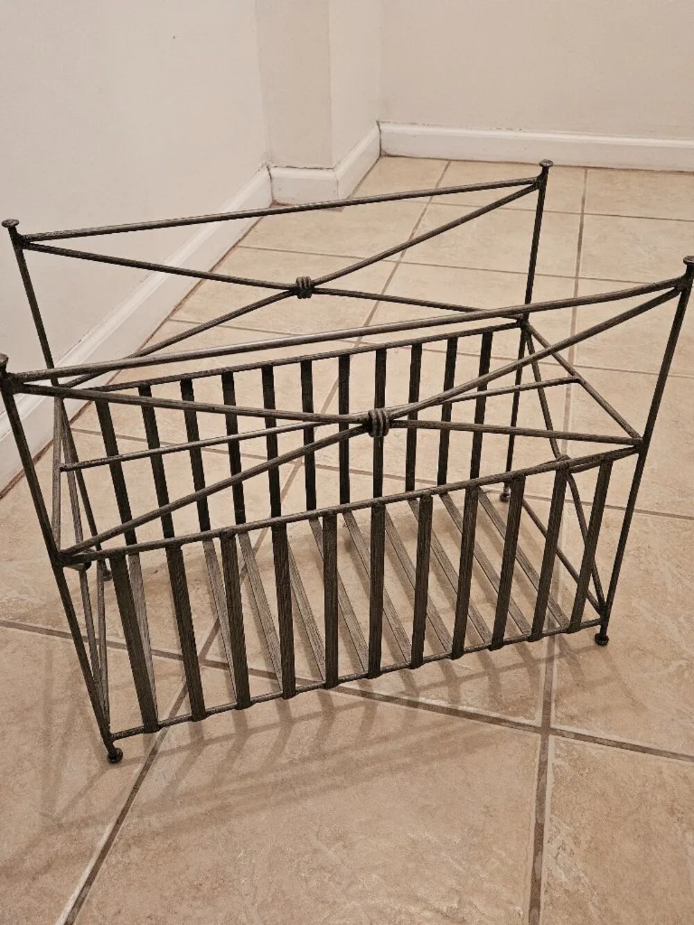Metal Magazine Rack